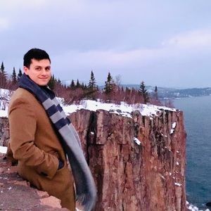 Meet your Posher, Jonathan